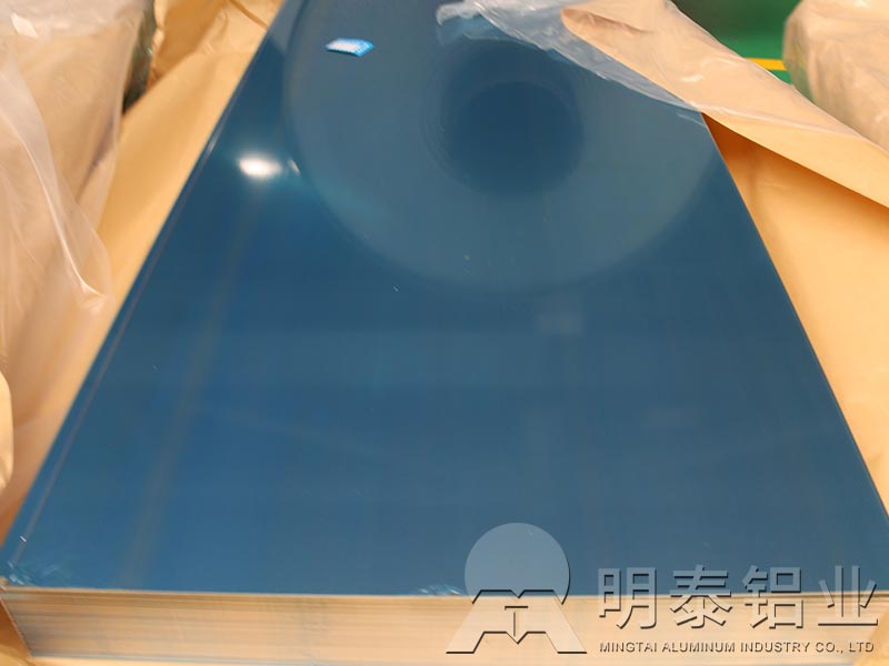 大海中遠航者艦船，鋁合金船舶龍骨助力起航